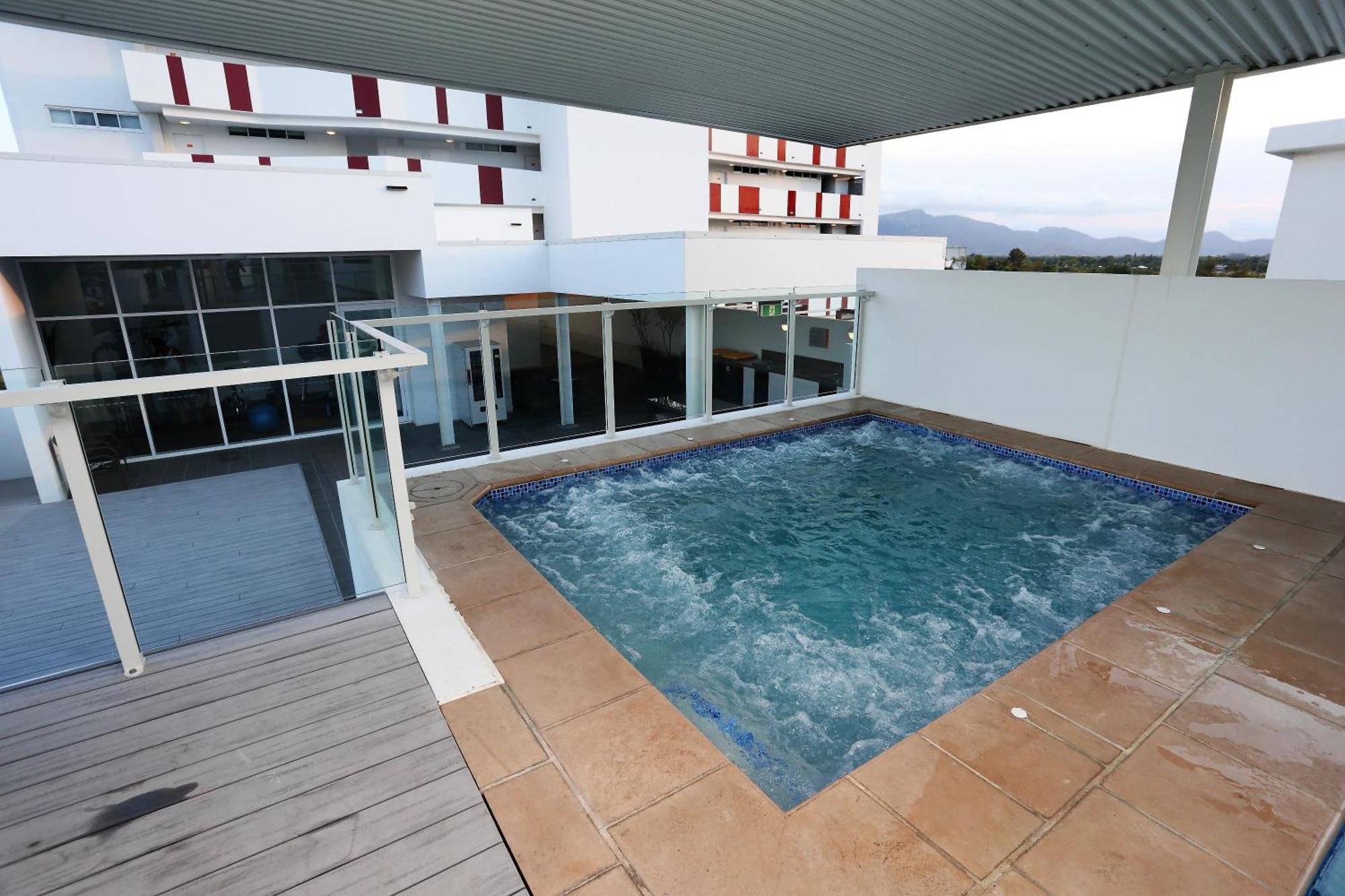 Central Holborn Apartments Townsville Dış mekan fotoğraf